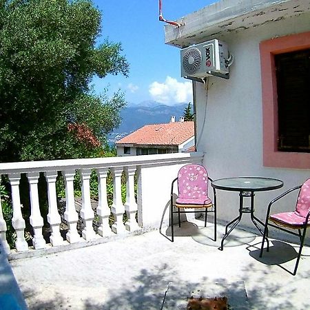 Apartments Ceca Tivat Ngoại thất bức ảnh