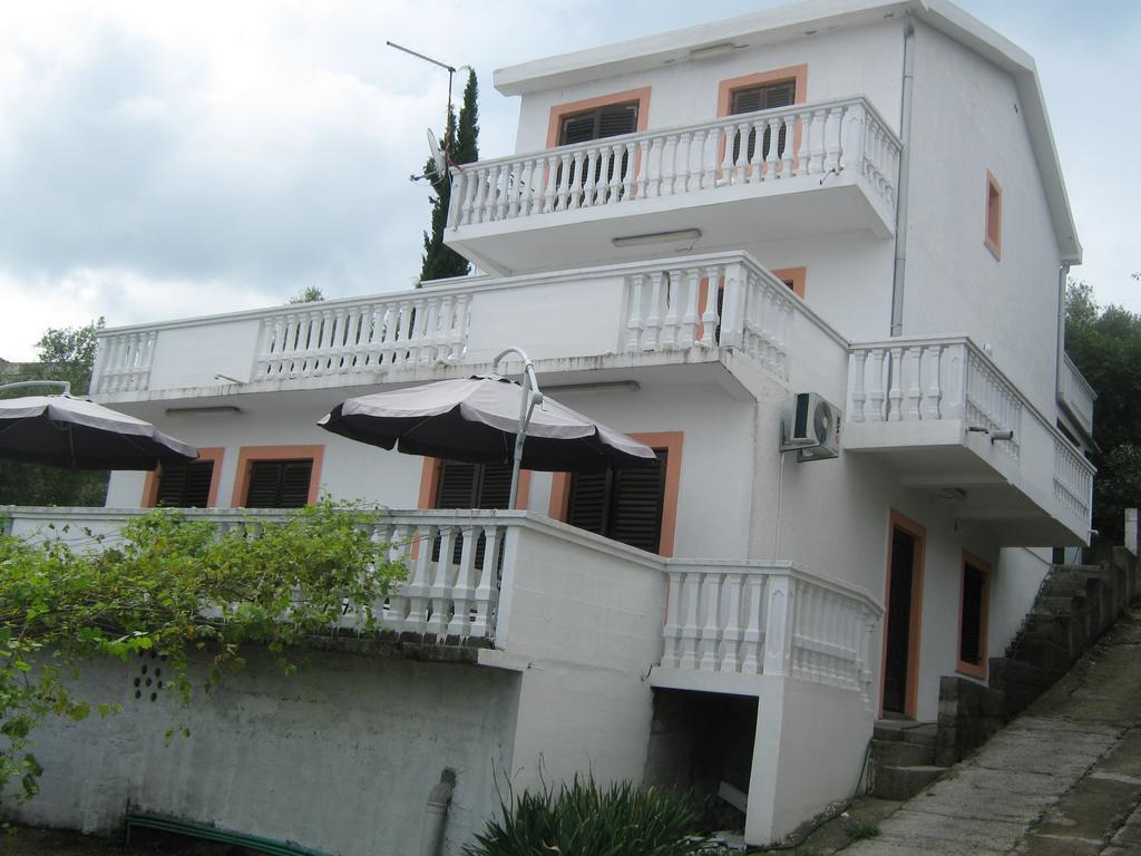 Apartments Ceca Tivat Ngoại thất bức ảnh