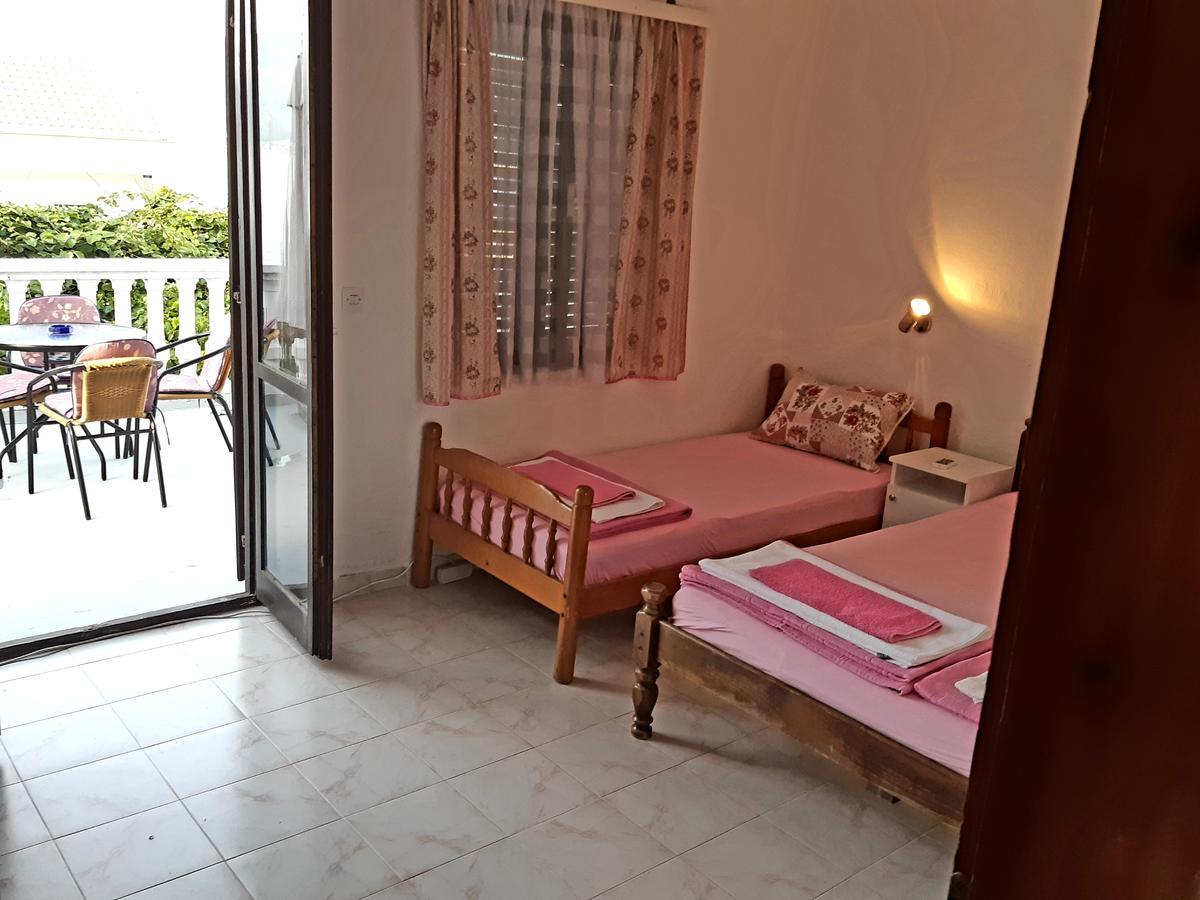 Apartments Ceca Tivat Ngoại thất bức ảnh