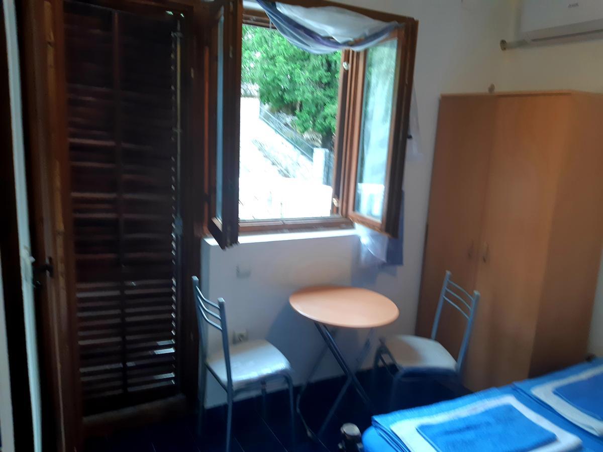Apartments Ceca Tivat Ngoại thất bức ảnh