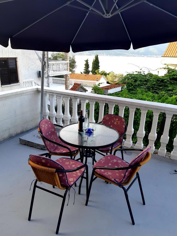 Apartments Ceca Tivat Ngoại thất bức ảnh