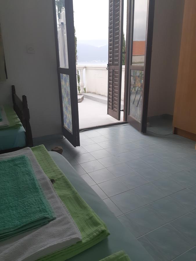 Apartments Ceca Tivat Ngoại thất bức ảnh