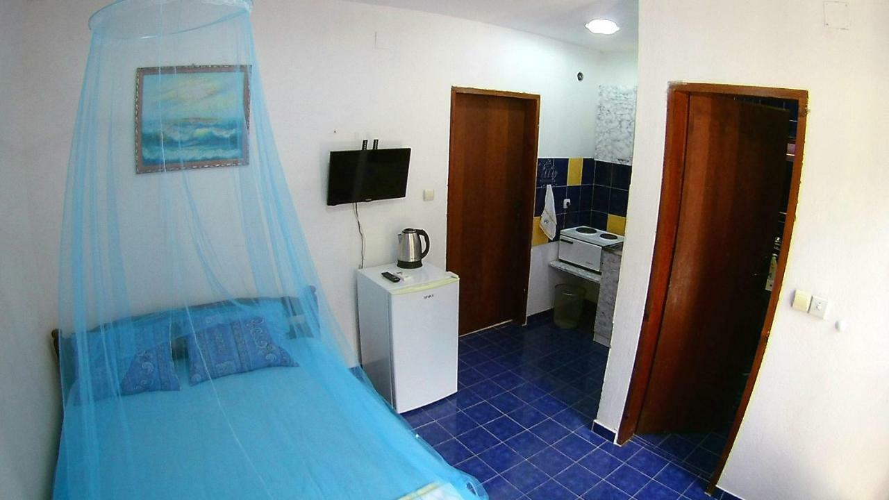 Apartments Ceca Tivat Ngoại thất bức ảnh