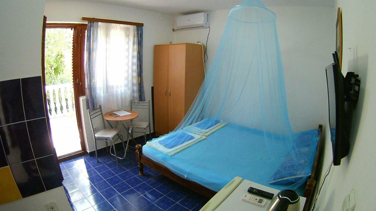 Apartments Ceca Tivat Ngoại thất bức ảnh