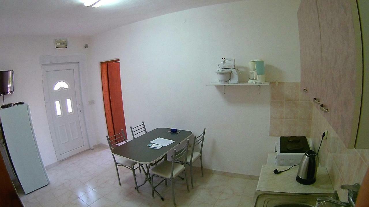 Apartments Ceca Tivat Ngoại thất bức ảnh