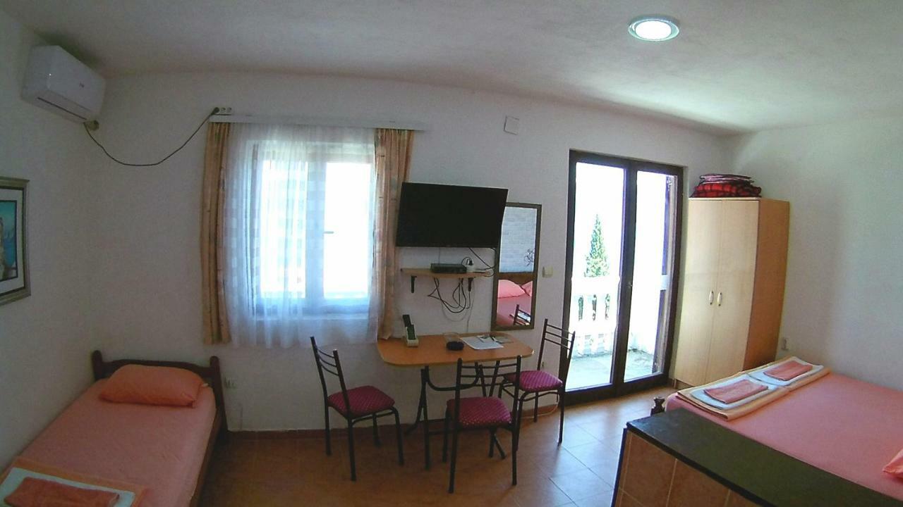 Apartments Ceca Tivat Ngoại thất bức ảnh