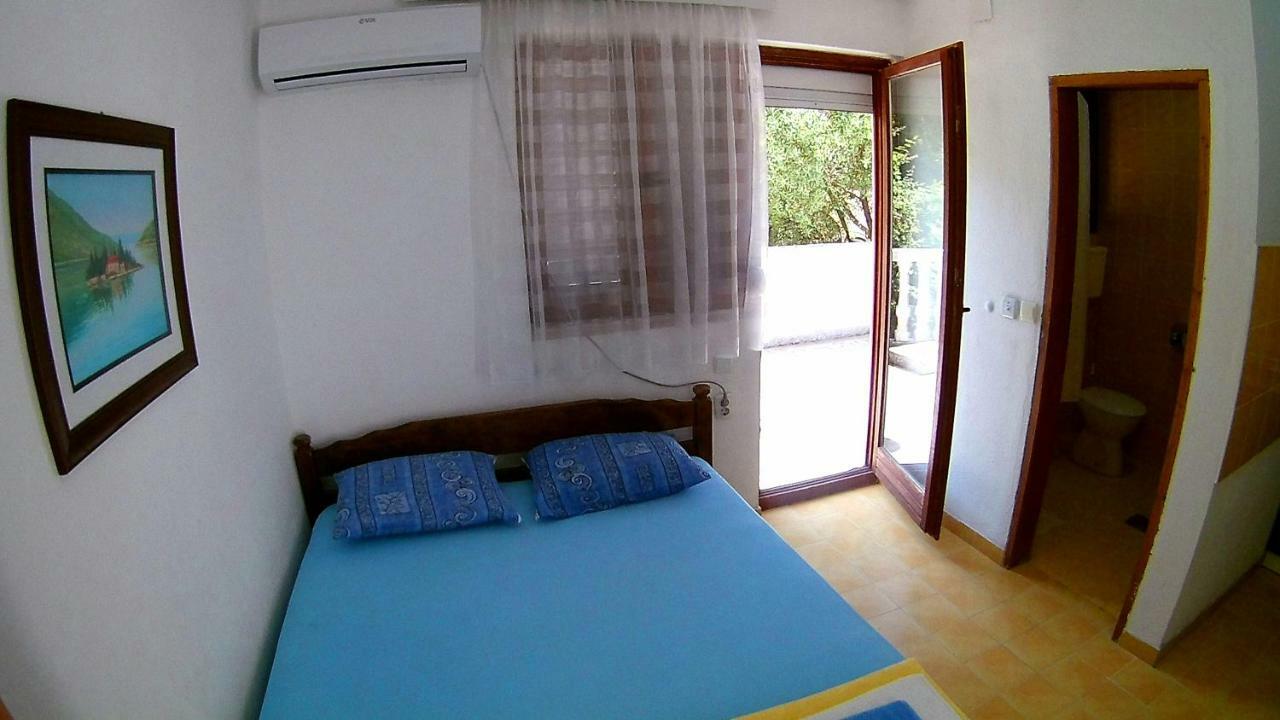 Apartments Ceca Tivat Ngoại thất bức ảnh